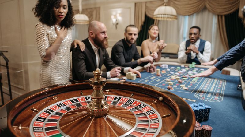 Sử dụng các chiến thuật chơi Roulette từ chuyên gia VZ99